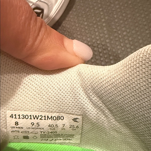 Cariuma White and Black Leather Athletic Shoes - Picture 2 of 6